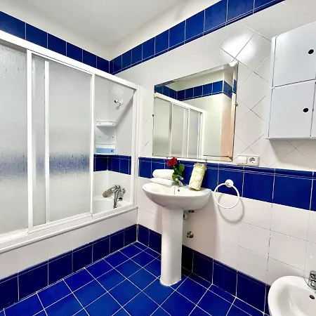 Donzella House By Gloove