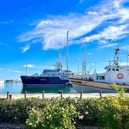 Donzella House By Gloove