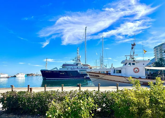 Donzella House By Gloove