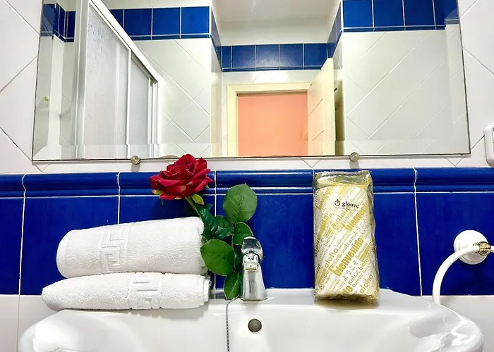 Donzella House By Gloove *