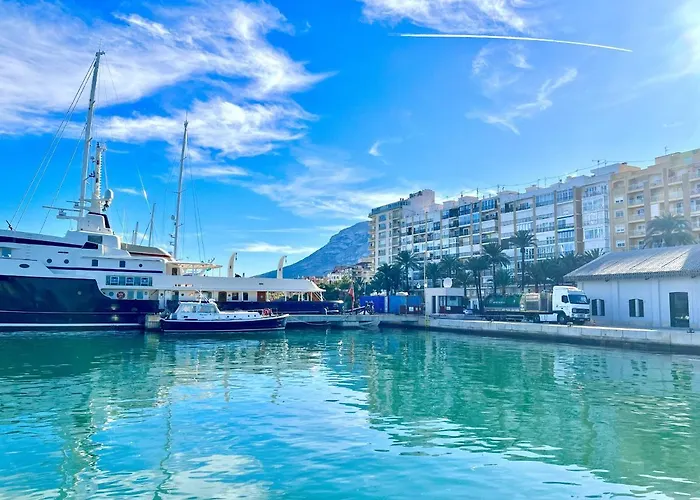 Donzella House By Gloove アパート